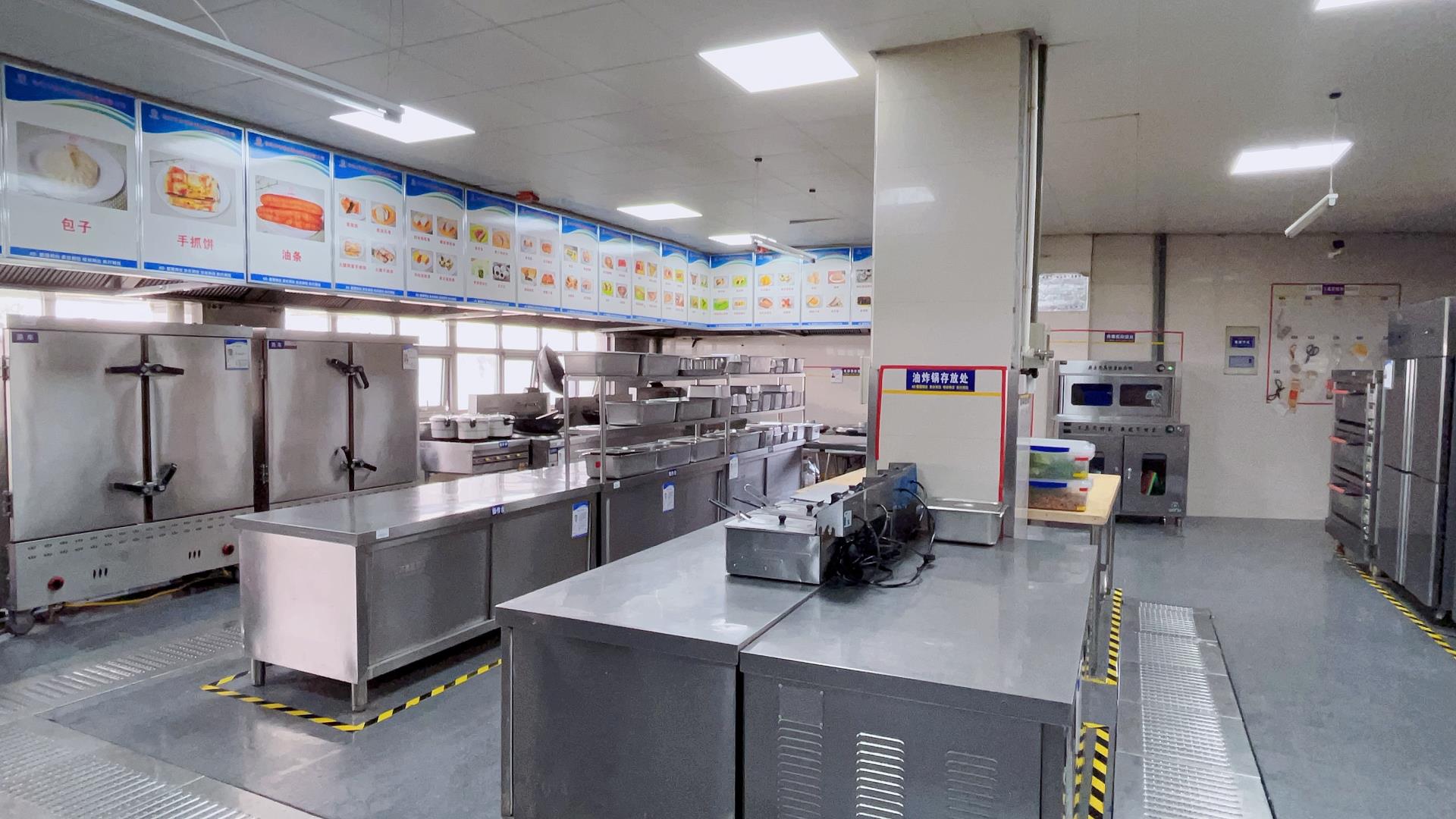 0347f4e58c3047009a9cc64d754f7c1.jpg 0347f4e58c3047009a9cc64d754f7c1.jpg